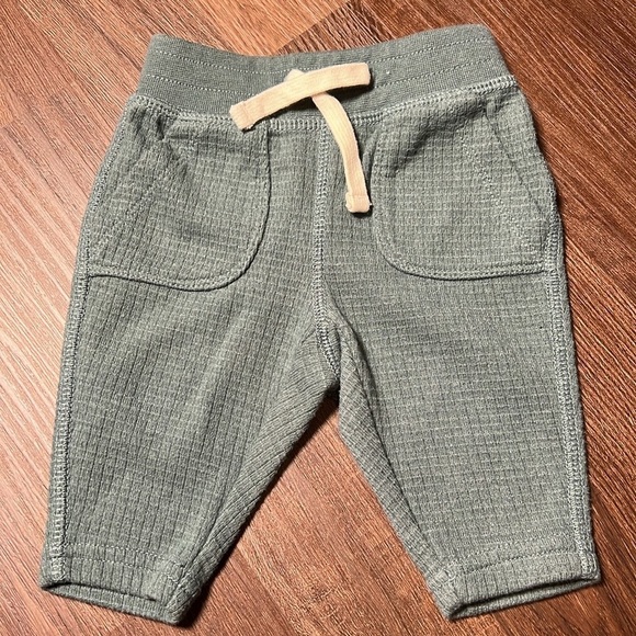 Baby Gap Waffle Print Set - Picture 2 of 4